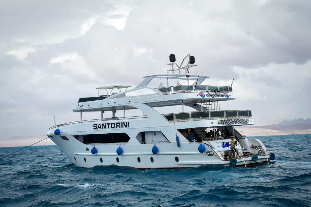 santorini-luxury-sharm-el shikh-red-sea-divelifeluxury