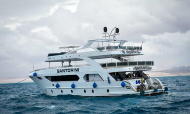 santorini-luxury-sharm-el shikh-red-sea-divelifeluxury