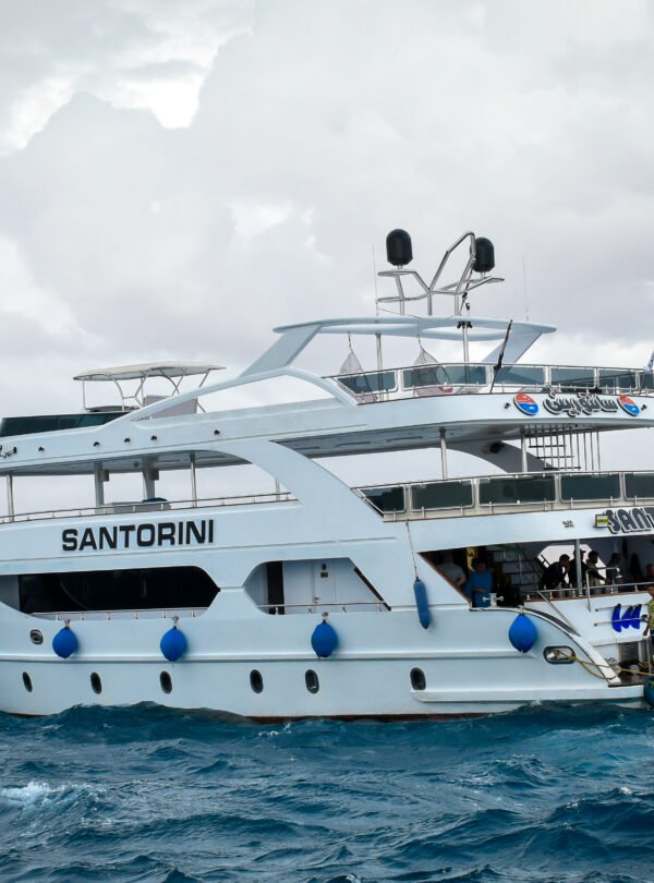 santorini-luxury-sharm-el shikh-red-sea-divelifeluxury